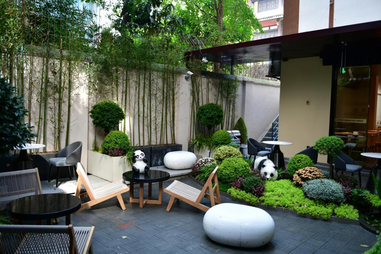 Xishu Garden Inn - Travel Agency Service - Car Rent Service - English Speaking Csengtu Kültér fotó